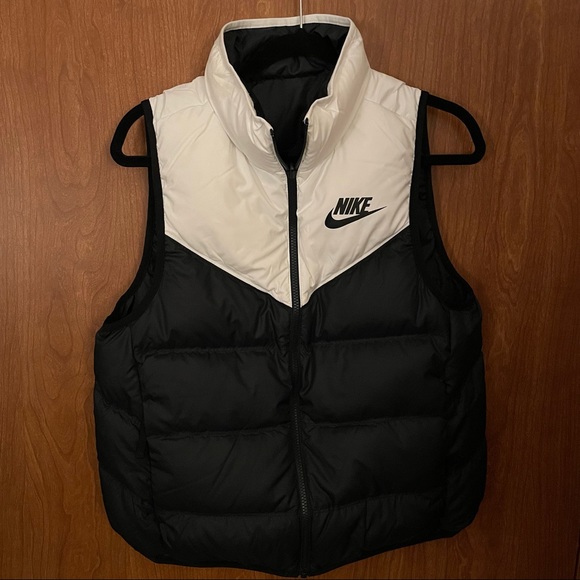 Womens Nike Sportswear Windrunner 